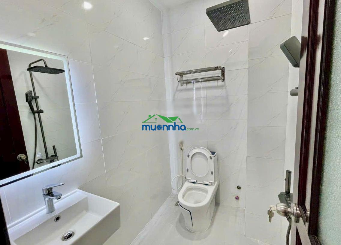Nhà phố 2 lầu st hxh đường chuyên dùng 9 - p. phú mỹ q7 - 3