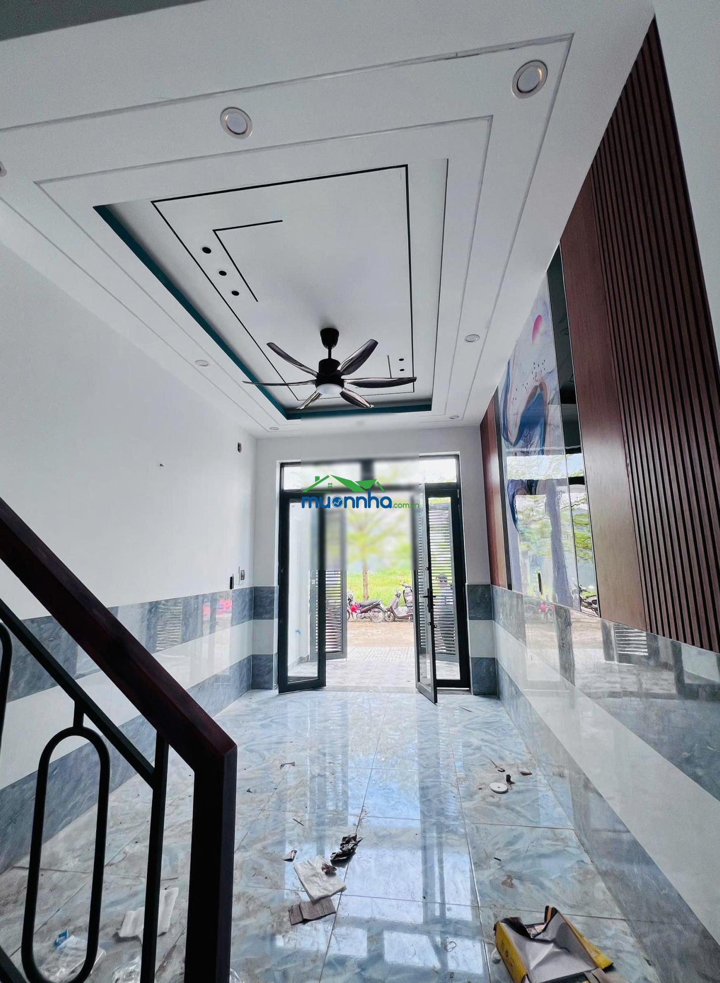 Nhà mới xây, nhà gần chợ, hóc môn ngay kdc đông đúc, sổ hồng 4x12m, nhà đẹp y hình - 3