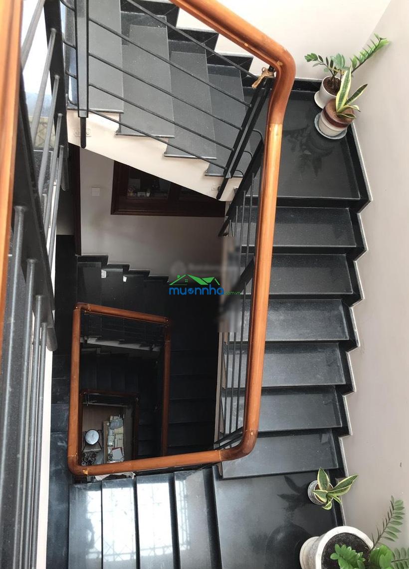 Chủ ngộp bán gấp nhà hxh vào nhà quang trung p10 đối diện vincom-dt 5x16m 1 trệt lửng 2 lầu st- 9tỷ