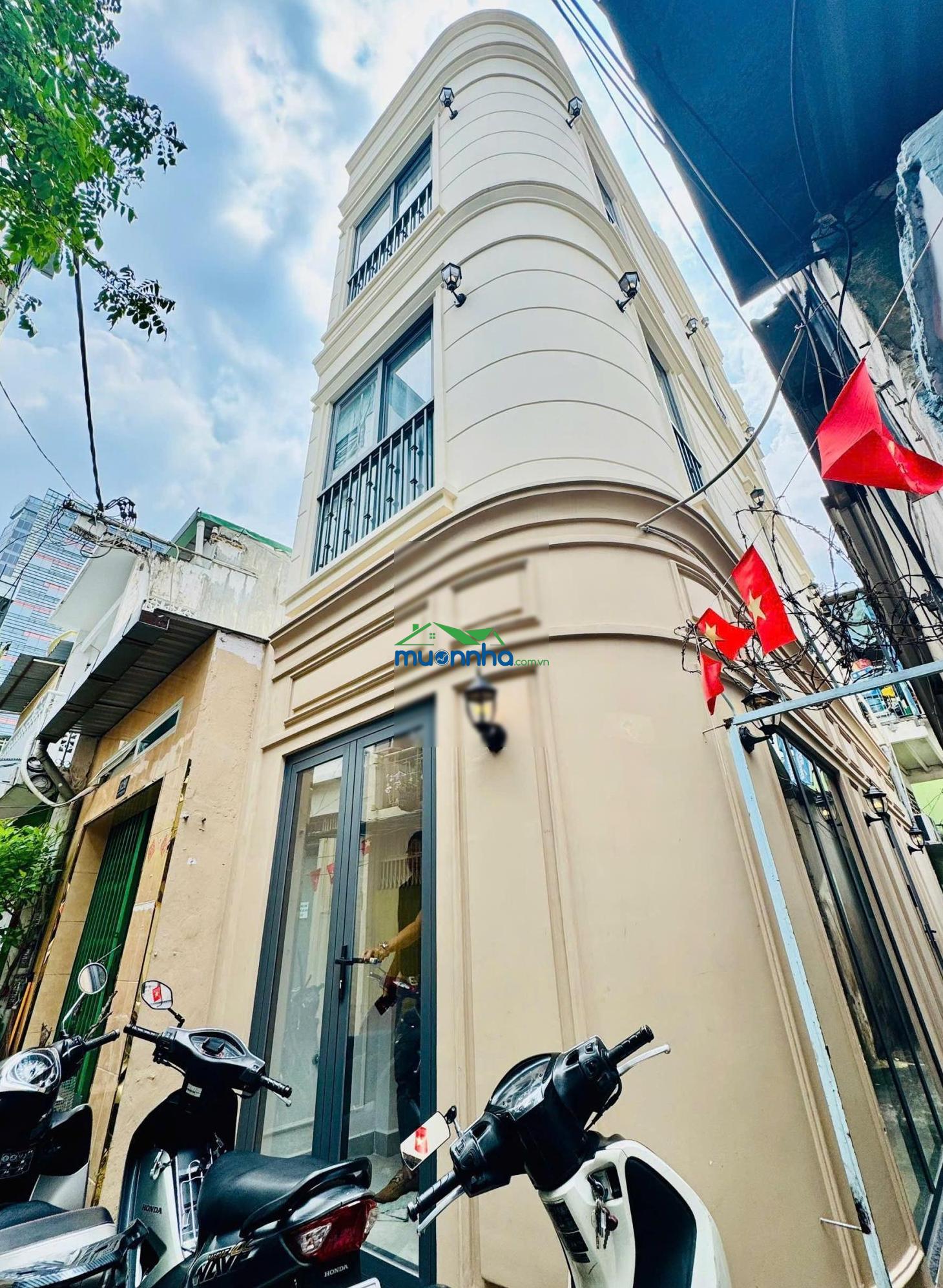 Chỉ 8 tỷ nhỉnh có ngay siêu phẩm 2mt xây mới phố tây bùi viện q1 - trần hưng đạo - thu 240tr/năm - 4