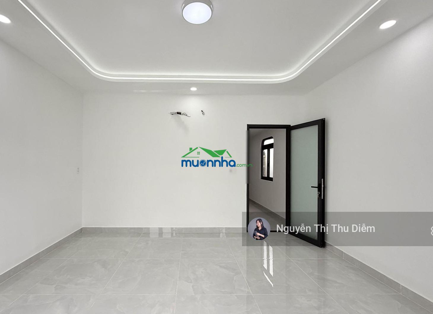 Sát mặt tiền - ngay chợ bà chiểu - (4.5x14m) - 2 tầng mới - 3 pn - đường trước nhà 8m - 2