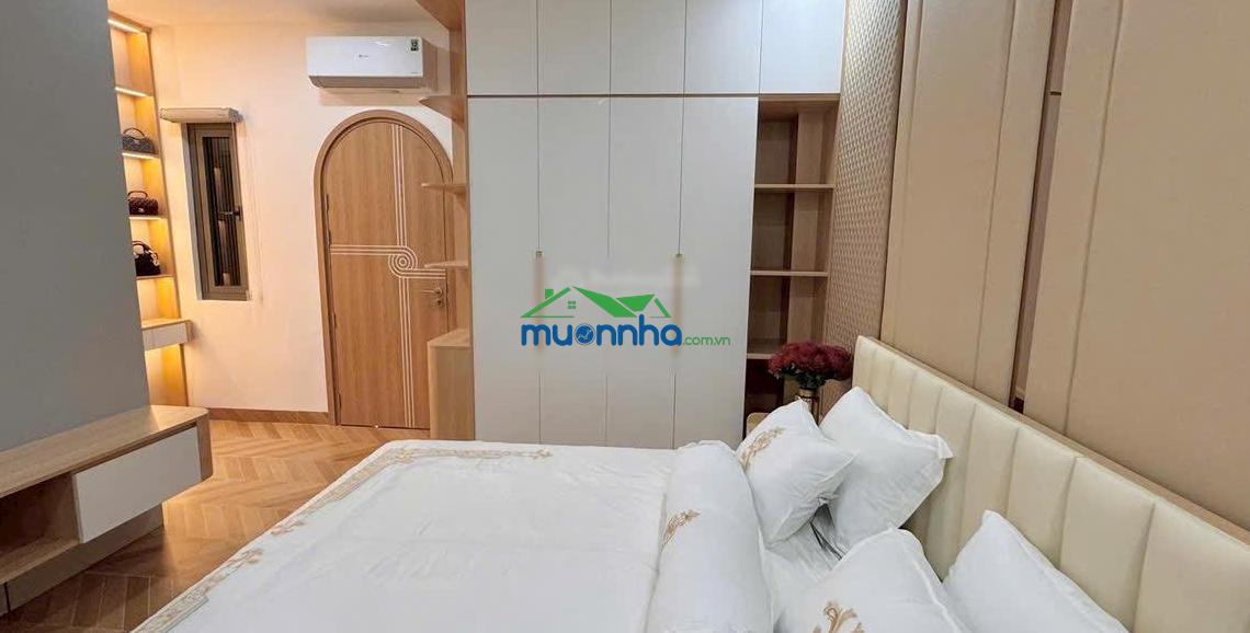 Nhà mặt đường nhựa 16m xây kiên cố 4 tầng thang máy 450kg gần nhiều tiện ích liền kề phú mỹ hưng
