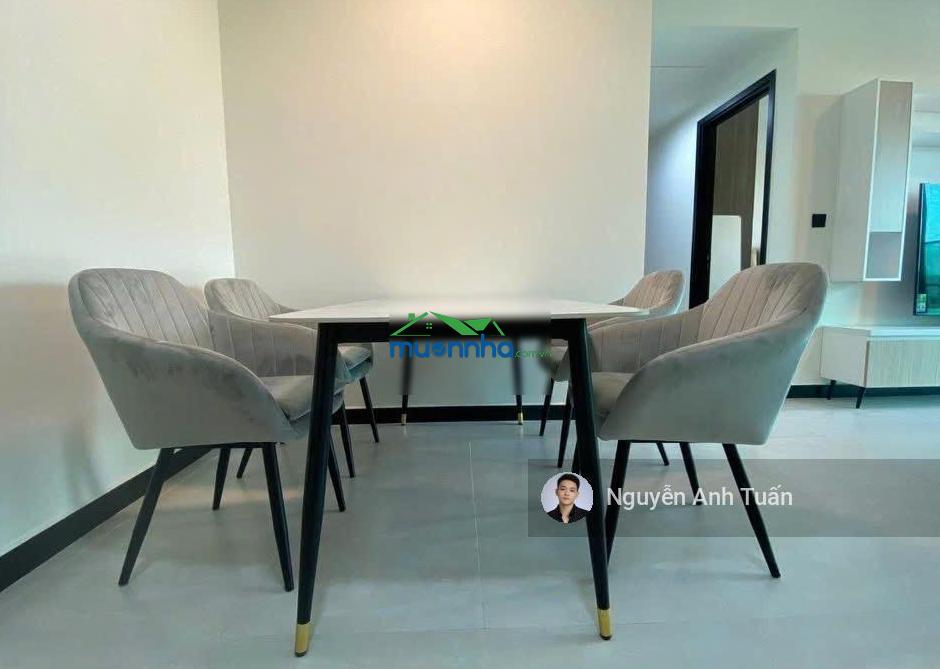 Cho thuê cc de la sol, 35 triệu vnd, 111m2, 3pn, 3wc, tầng cao view thoáng bitexco, nhà mới 100%