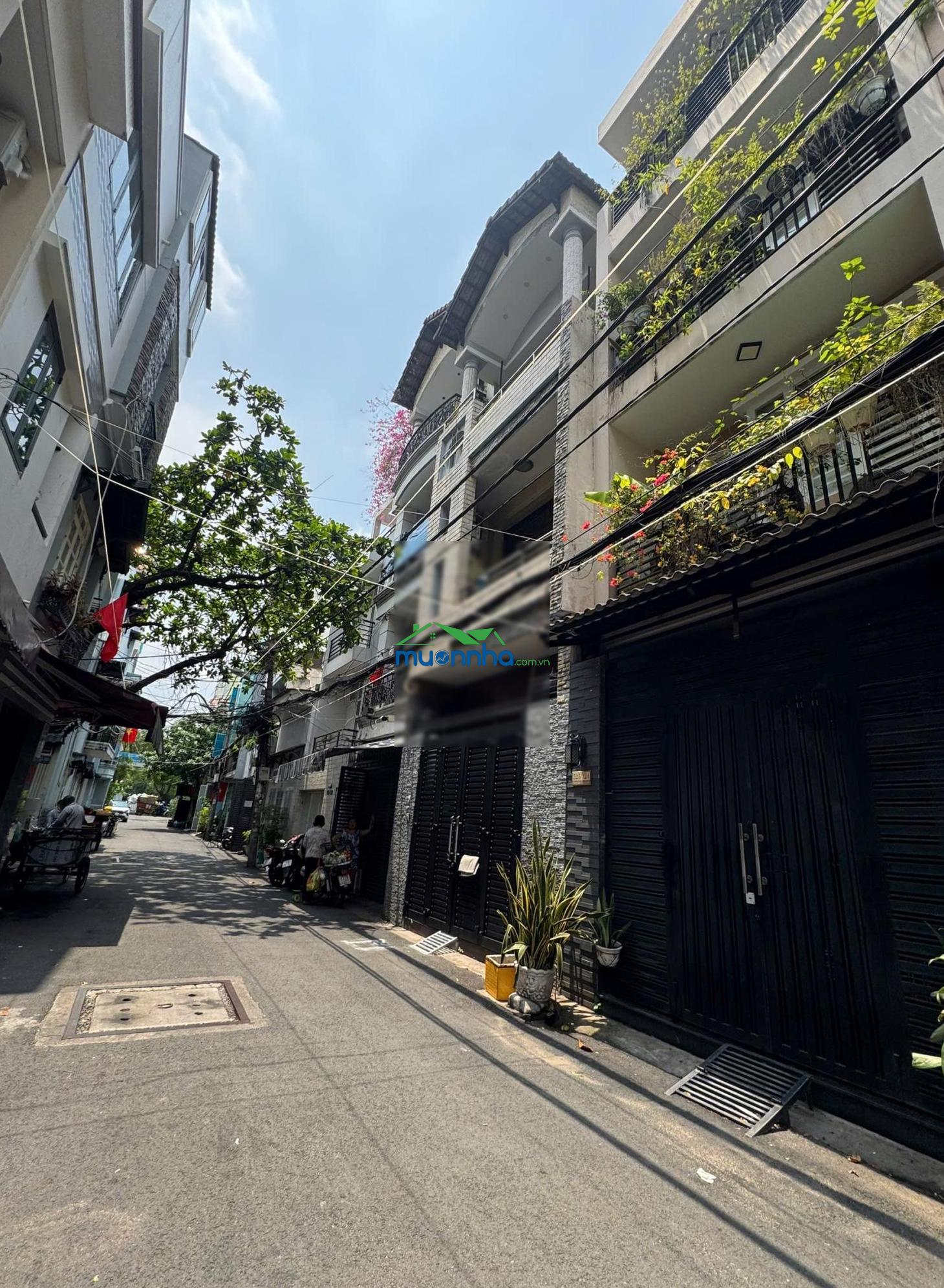 Bán nhà hxh 6m huỳnh văn bánh phú nhuận, 4 tầng, dt: 4.5x16m, nhà chưa qua đầu tư giá chỉ 14,9 tỷ