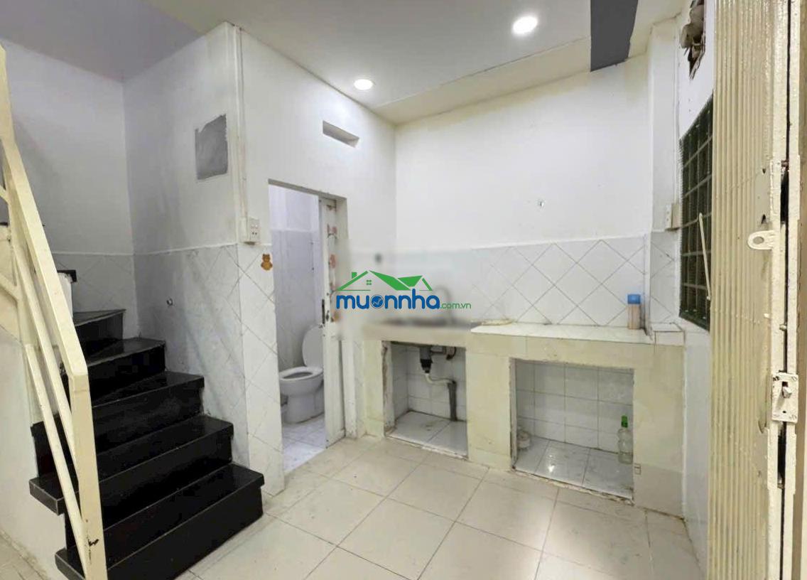 (3,38 tỷ tl) nhà 3 tầng, hẻm 1 sẹc nguyễn chí thanh, gần mặt tiền..! - 2
