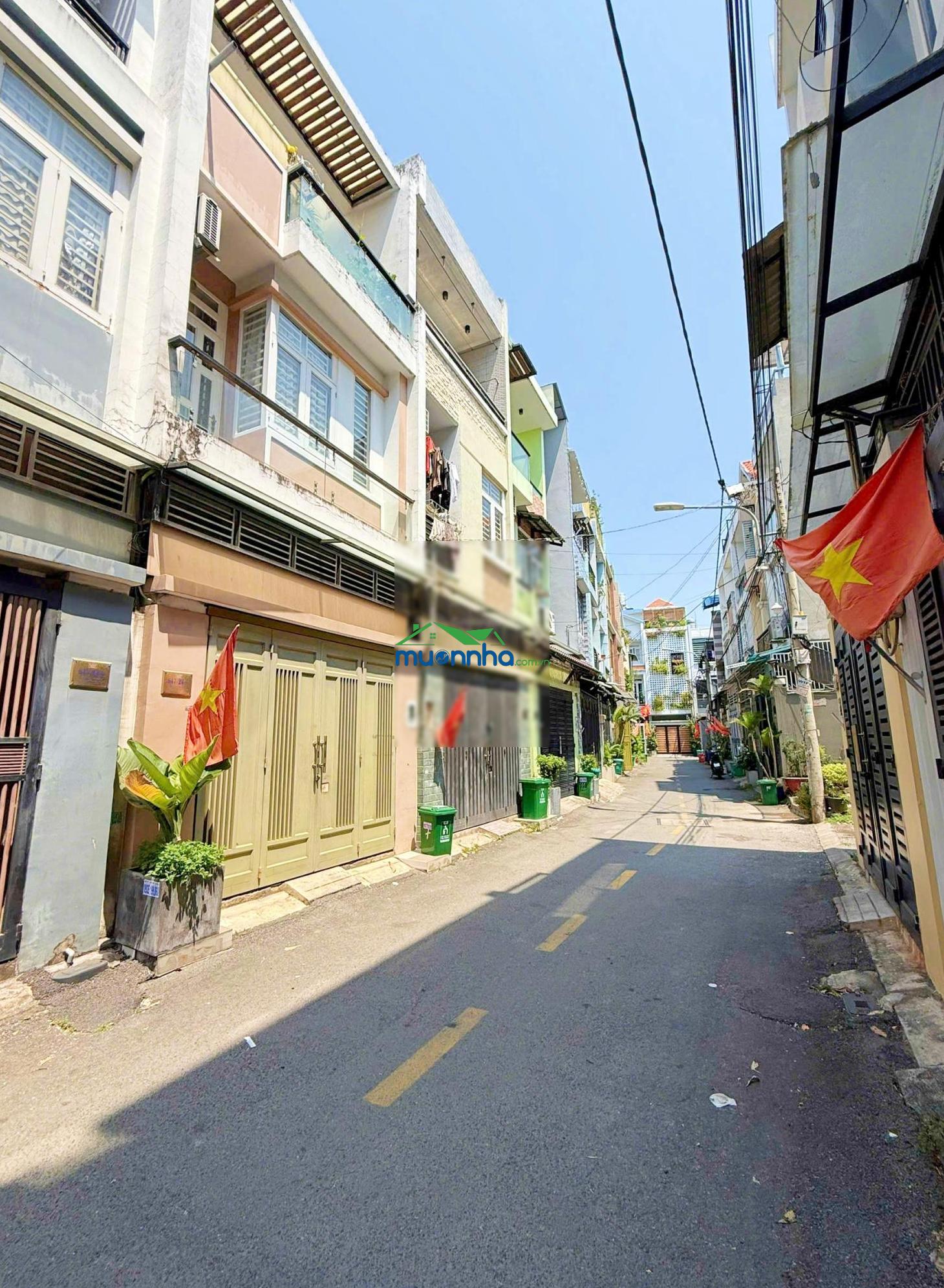 Chủ bán gấp nhà 2 lầu kdc an ninh, phù hợp ở hoặc mở vp cty, hẻm xe tải, shr hoàn công, giá tl tốt