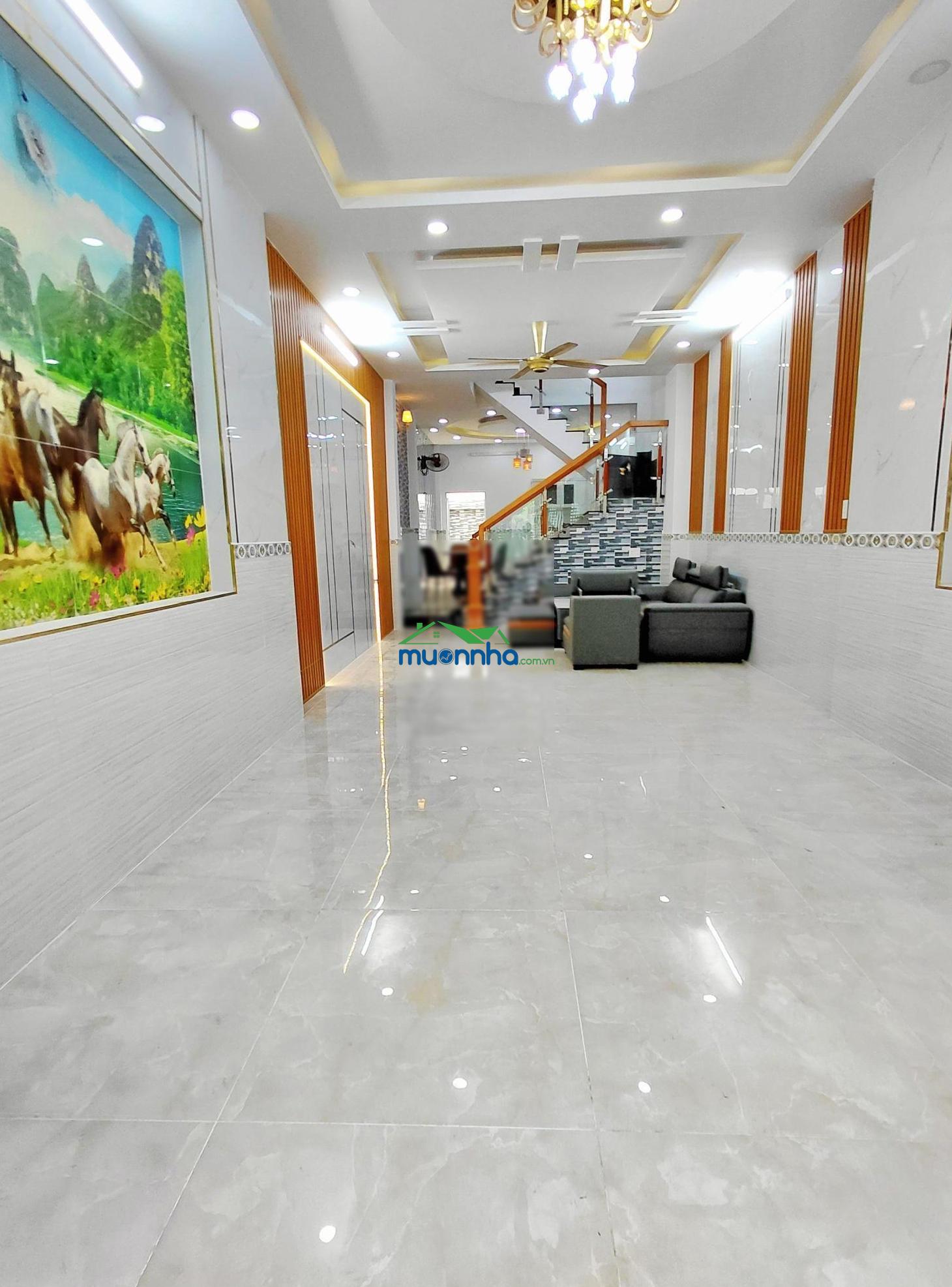 Nhà 3 tầng_gần chợ hiệp thành quận 12_hẻm xe hơi ngủ trong nhà_mới dọn ở ngay_diện tích tốt 4m x - 2