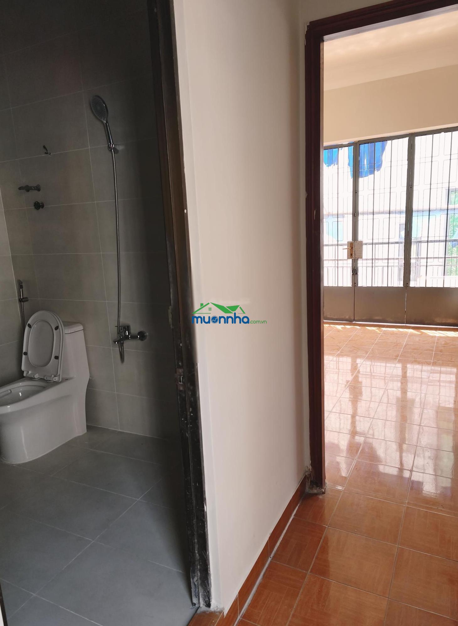 Bán nhà cách mạng tháng 8 - 75.7m2 - 4 tầng hxh 6m thông - ngang khủng