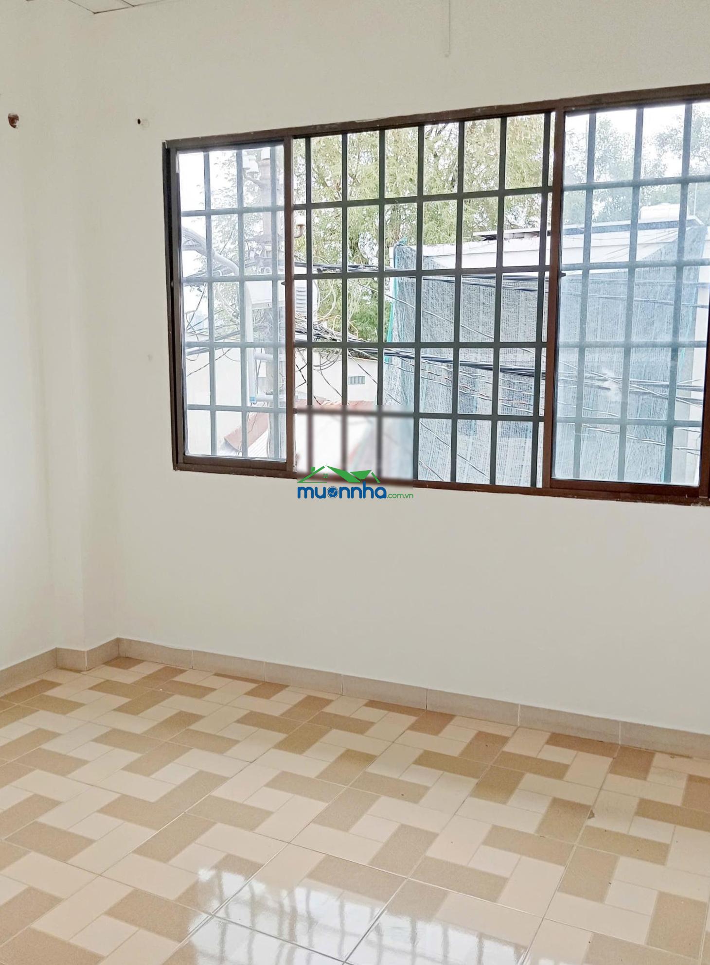 Nhà đẹp ở ngay vị trí đắt địa - chi cục thuế q8 - dt 42m2 ngang 3,7m, chỉ 3,2tỷ - 3