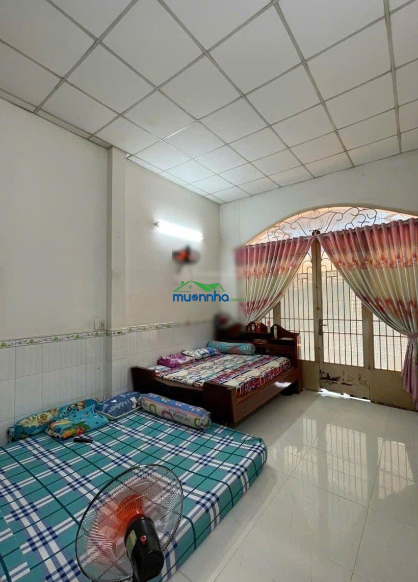 146/ kênh tân hóa, phường phú trung, quận tân phú dt 4.2 nở hậu kết cấu 1trệt 1lầu. 3 phòng ngủ 2wc - 4