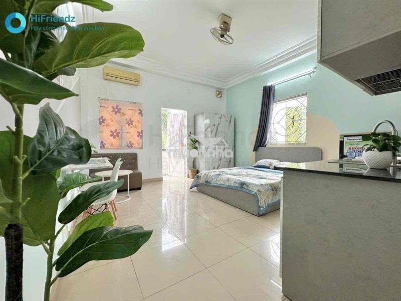Phòng ban công, full nội thất thuận tiện qua q2, q7 gần vx phú hữu q9