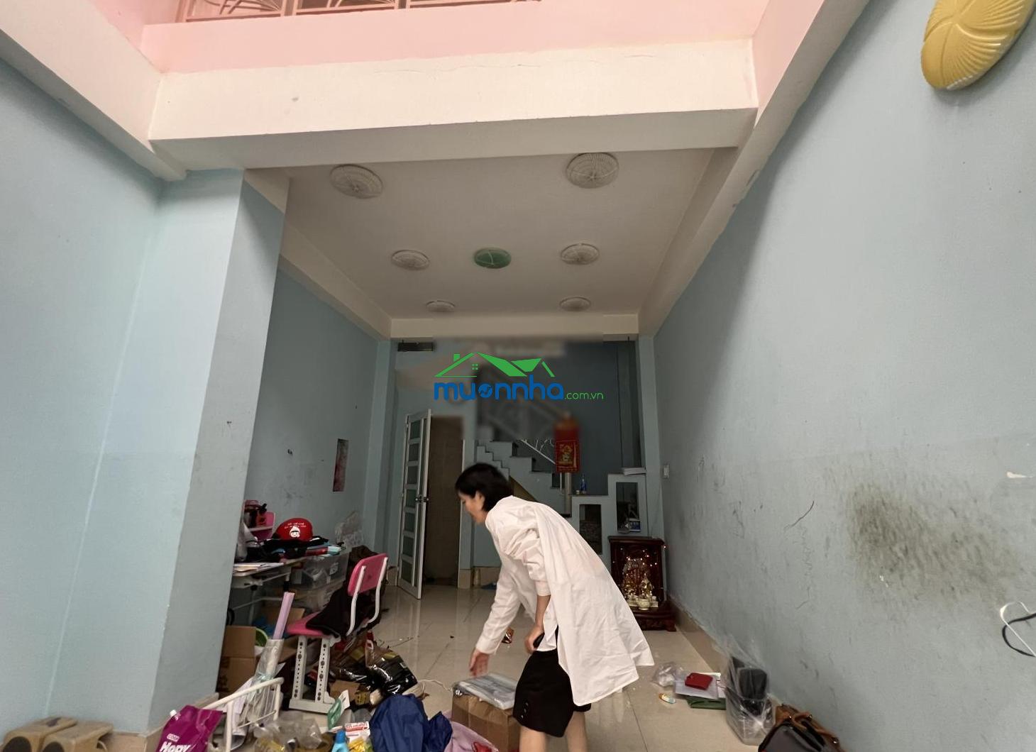 Nhà bán 25m2 - rộng rãi - thích hợp cho gia đình nhiều thành viên. giá còn thương lượng