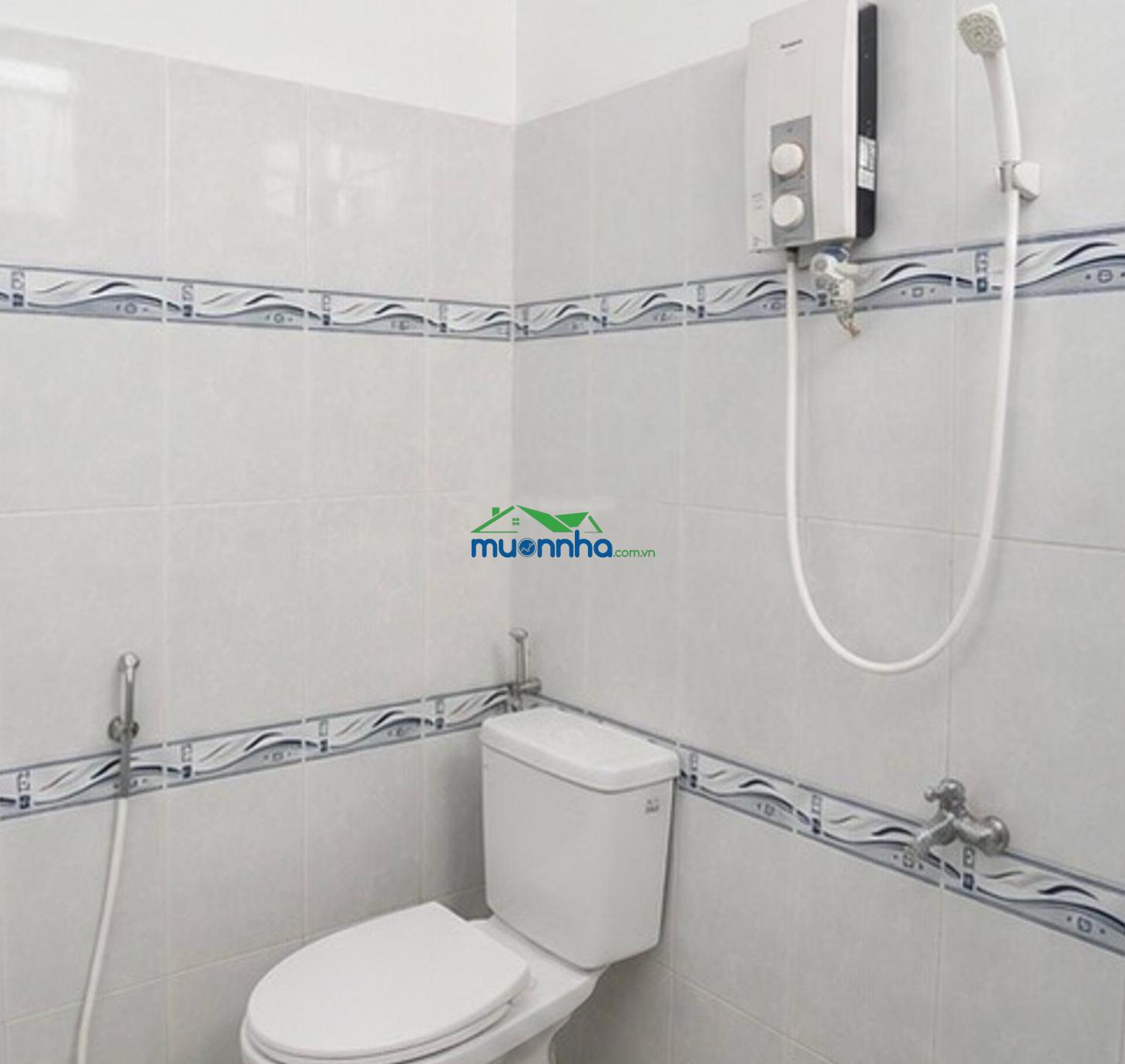 Hiệp bình - hẻm xe hơi - 1 trệt 2 lầu - sẵn dòng tiền cho thuê 15tr/tháng - 4