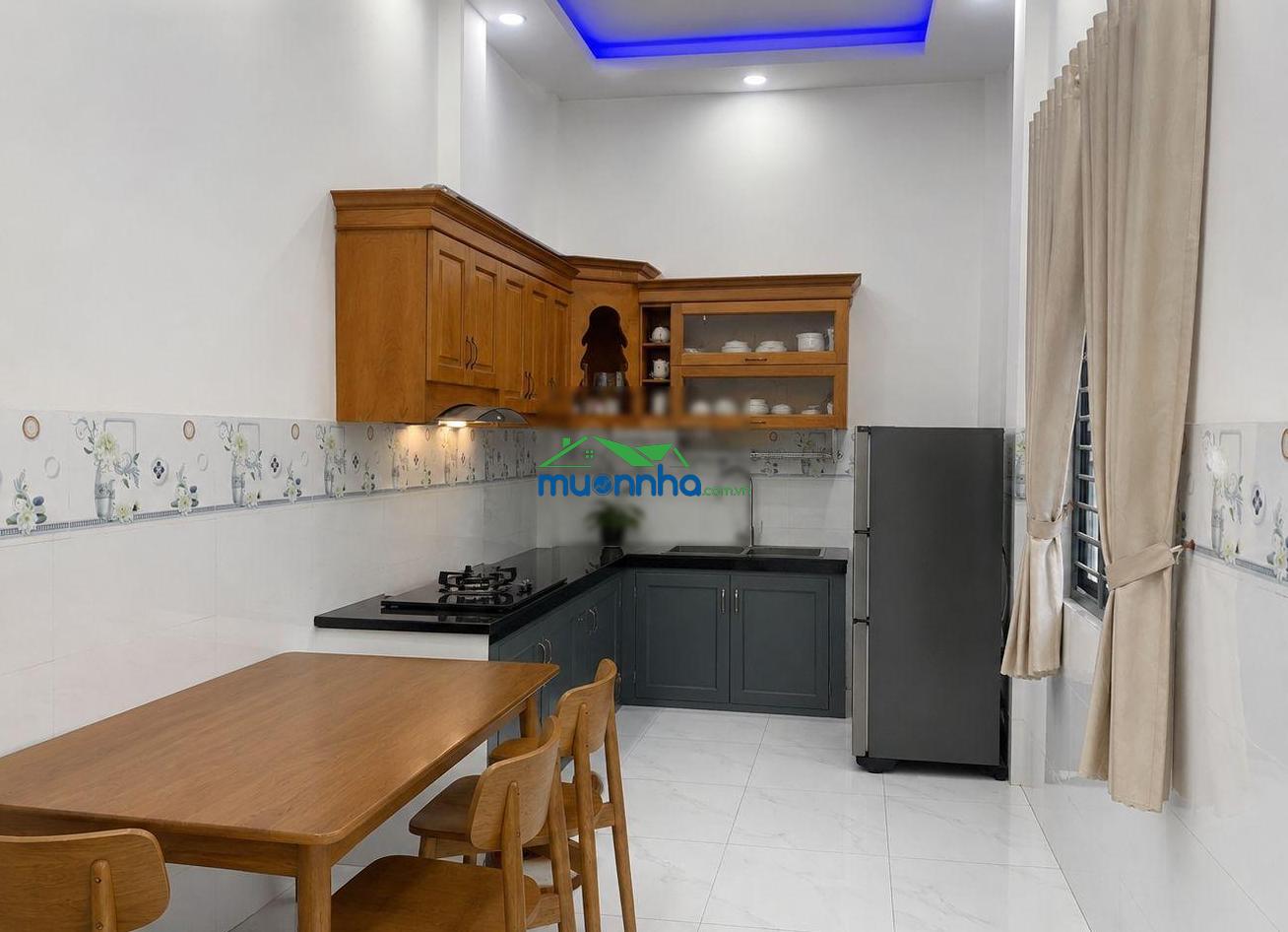 Sở hữu ngay một căn nhà diện tích lớn hiếm gặp vừa ở vừa có thu nhập