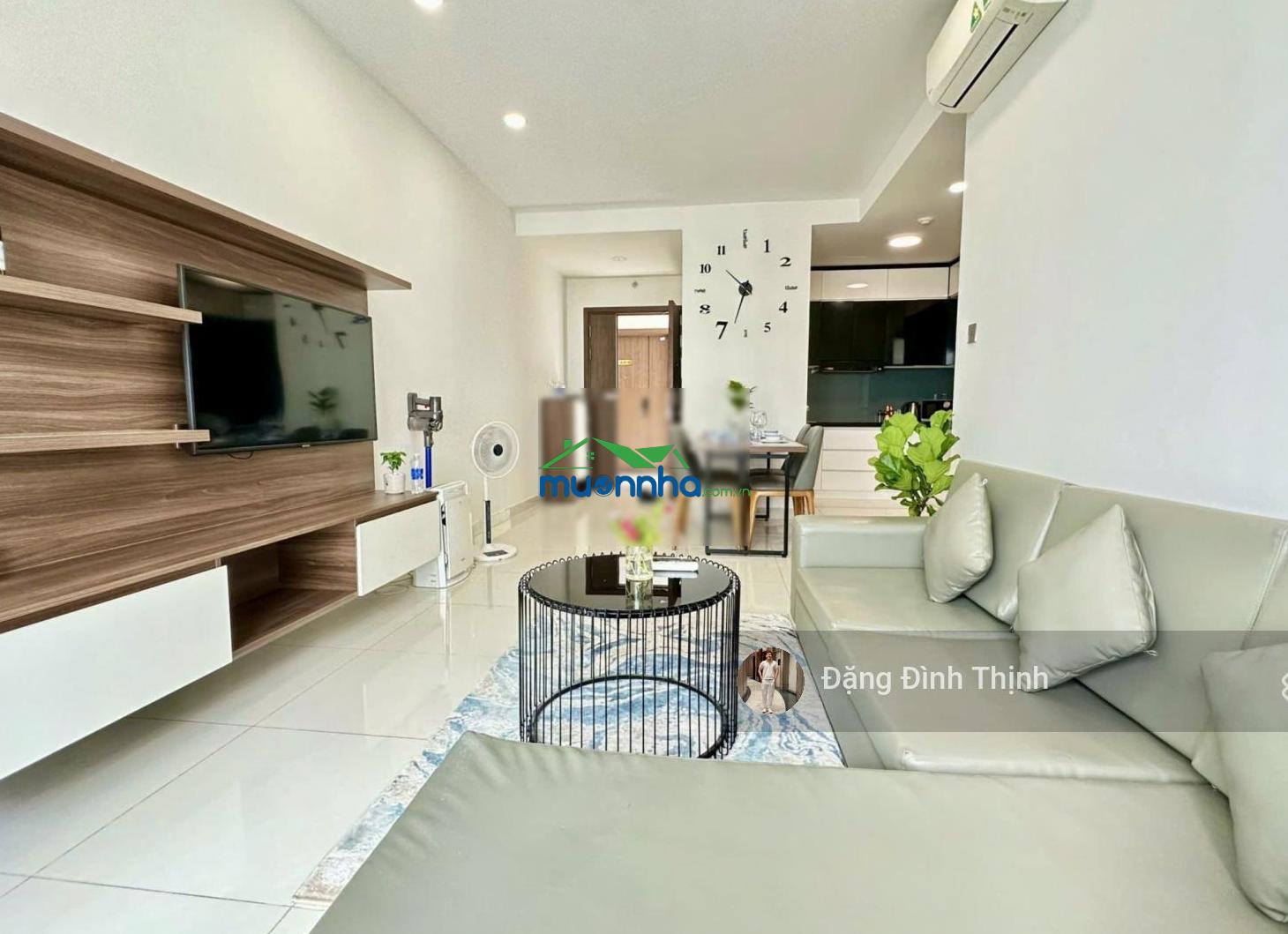 Thuê saigon royal quận 4 2pn m2-view sông bitexco landmark ngắm pháo hoa-sát q1 lh 0775 924 ***