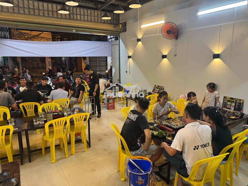 Tôi cần sang lại quán ăn đang hoạt động bình thường đông khách
