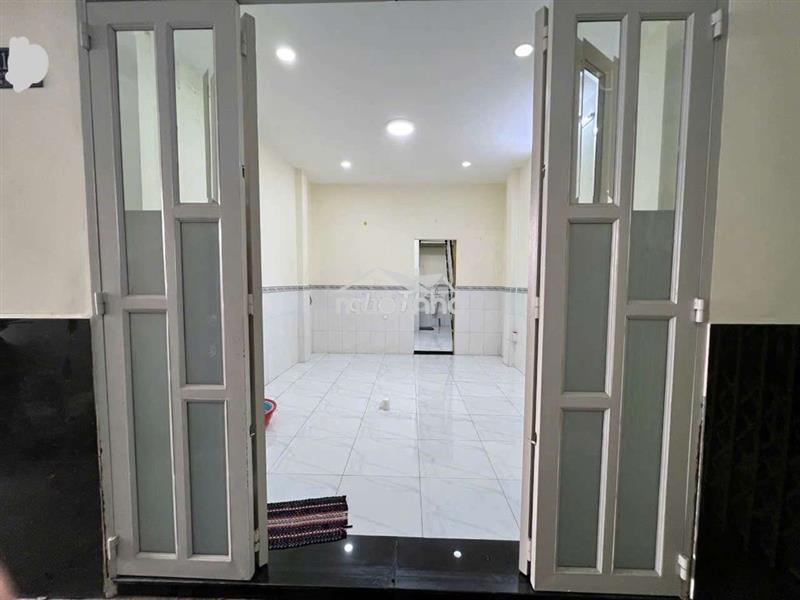 Cho thuê nhà hoàng hoa thám, phú nhuận. hẻm sạch, cách hxh 20m