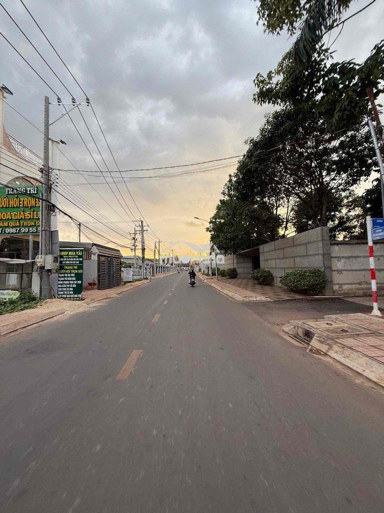 Cần bán gấp 1 sào hơn 26m mặt tiền