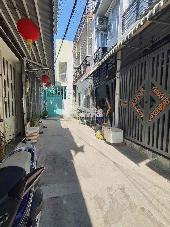Nhà bán đường thạnh lộc 41, dt3x9m, hẻm xe hơi