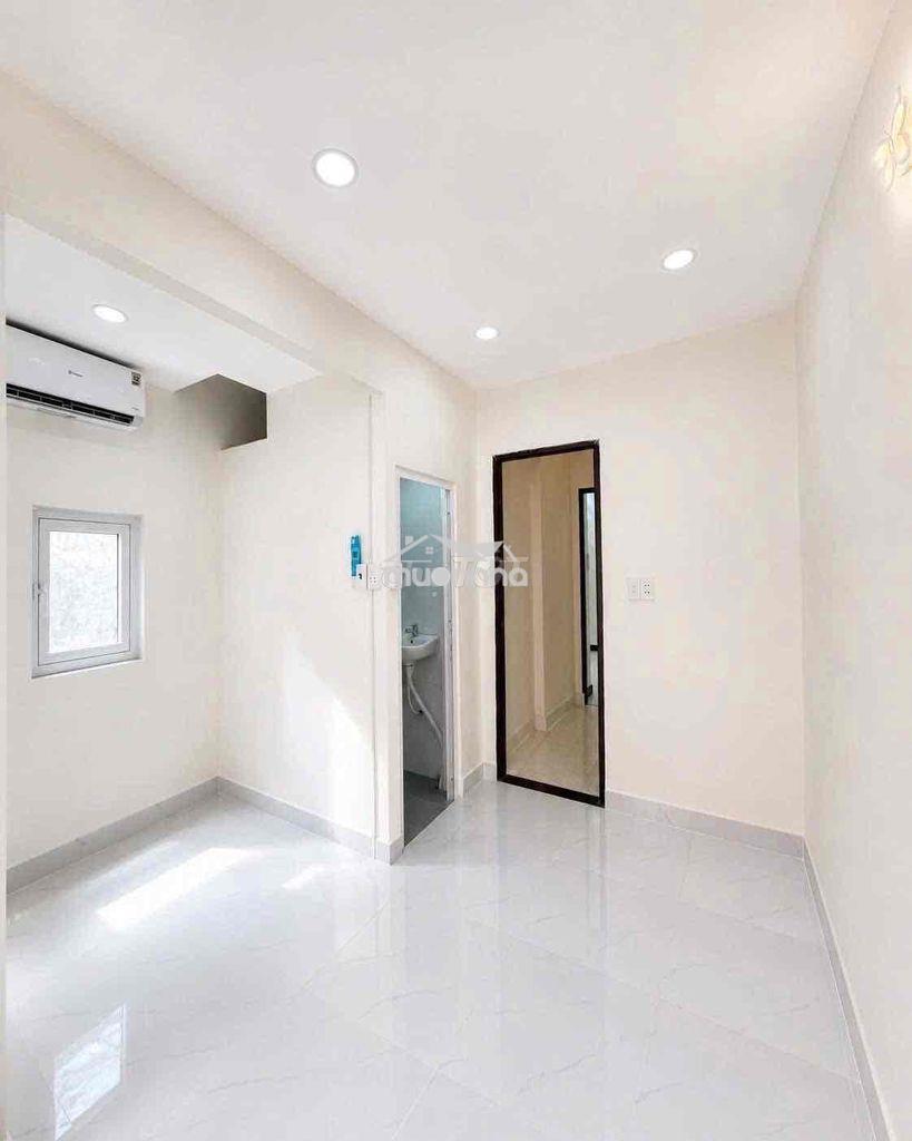 Nhà hiếm nguyễn lâm -  3 phòng ngủ - gần phan xích long phú nhuận. - 2