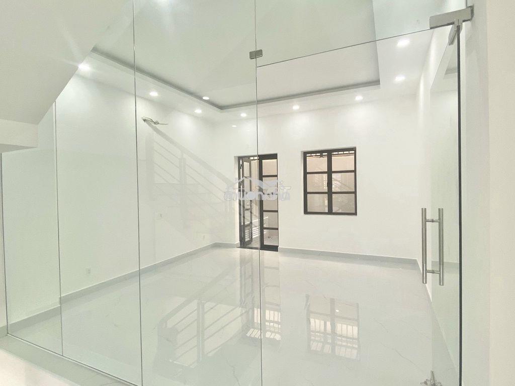Cho thuê mặt bằng tầng trệt city land park hills - 2