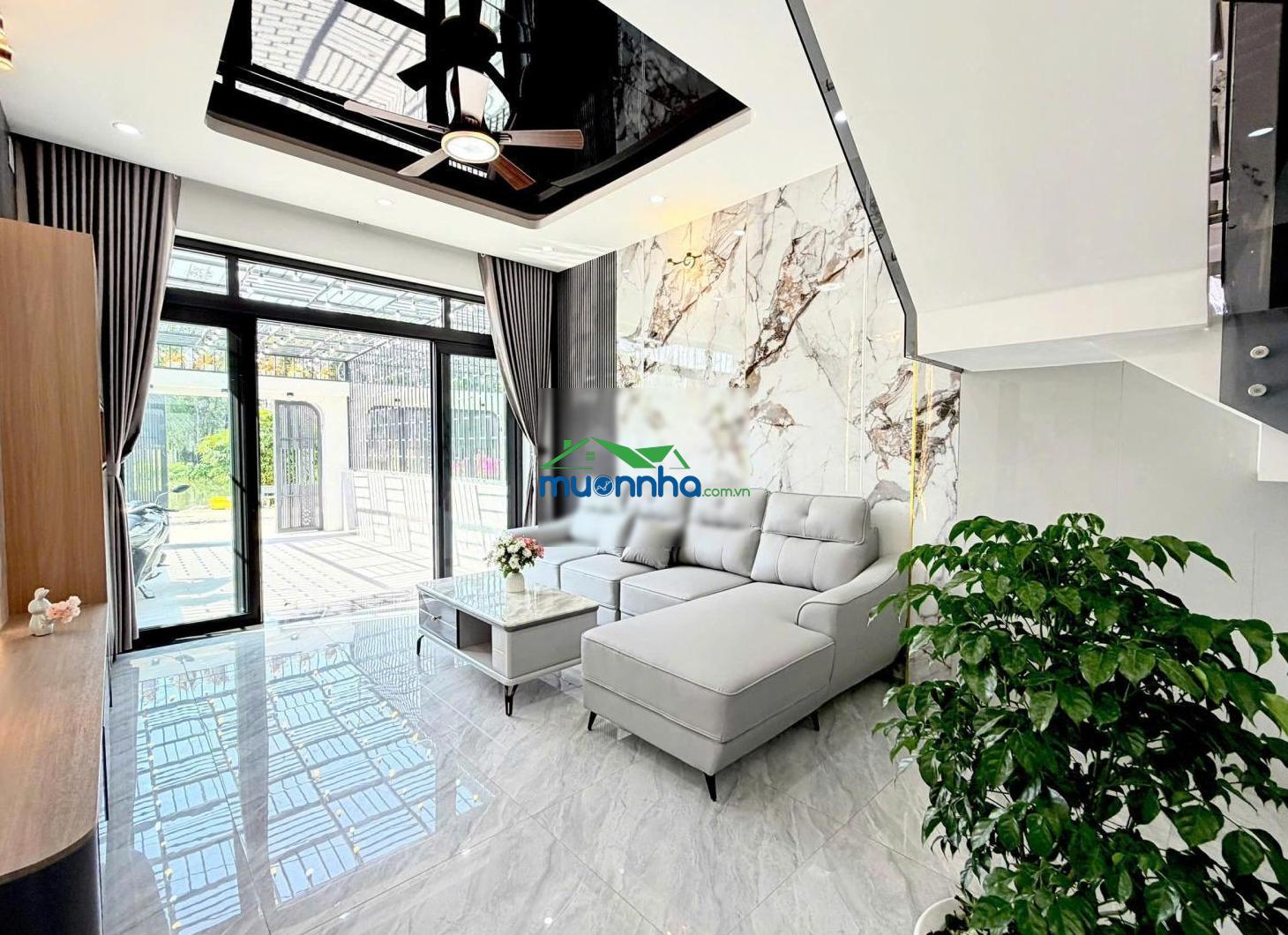 Nhà mới 3 tầng đường hà huy giáp - mặt tiền sông vàm thuật - 100m2 - gần cầu phú long - nhỉnh 6 tỷ - 2