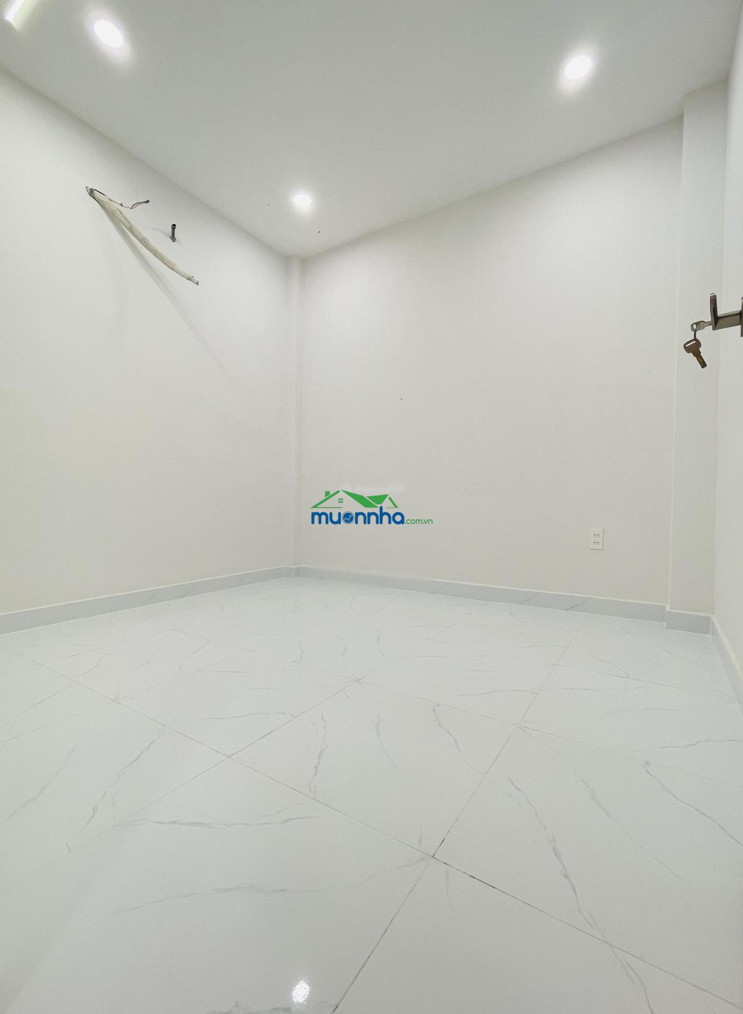 Nhà đường 49, hiệp bình chánh, thủ đức, hẻm xe hơi, có phòng ngủ ở tầng trệt