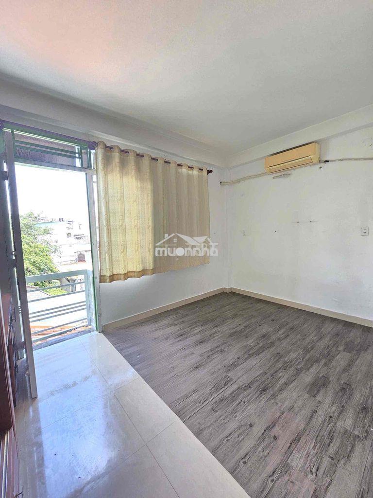 Studio ban công máy lạnh trung tâm q3-gần bờ kè-lê văn sỹ-toà viettel - 2