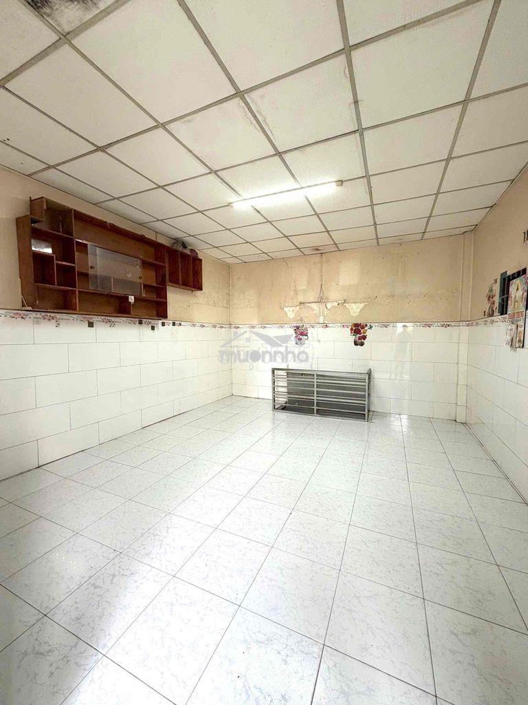 Cho thuê nhà tân phú chính chủ - ở ngay - 2 tầng sát mt - ngang 4.2m - 3