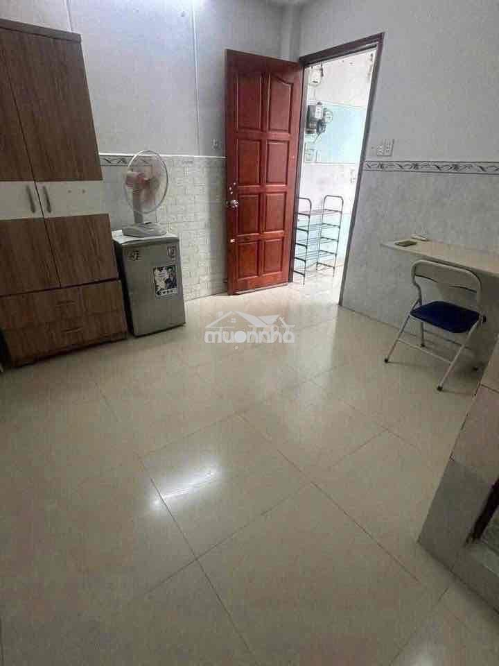 Phòng cửa sổ - máy lạnh , gần phan xích long ,sân bay ,chợ  đình chiểu - 2