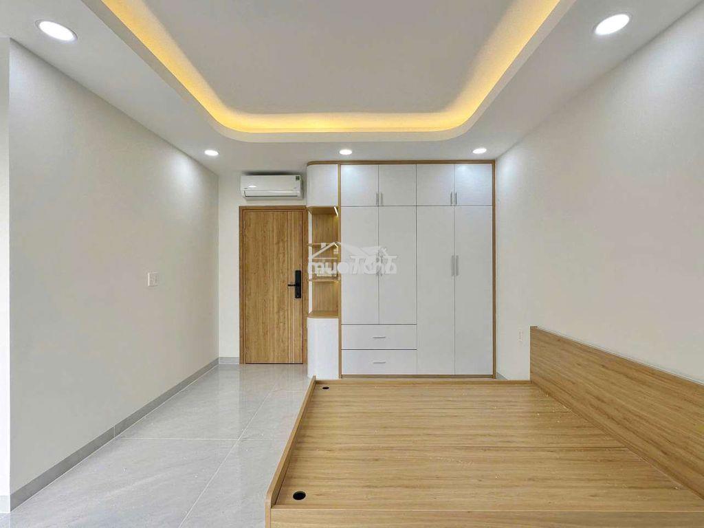 Studio cửa sổ/bancong ngay hoàng quốc việt-phú mỹ hưng - crescent mall - 4