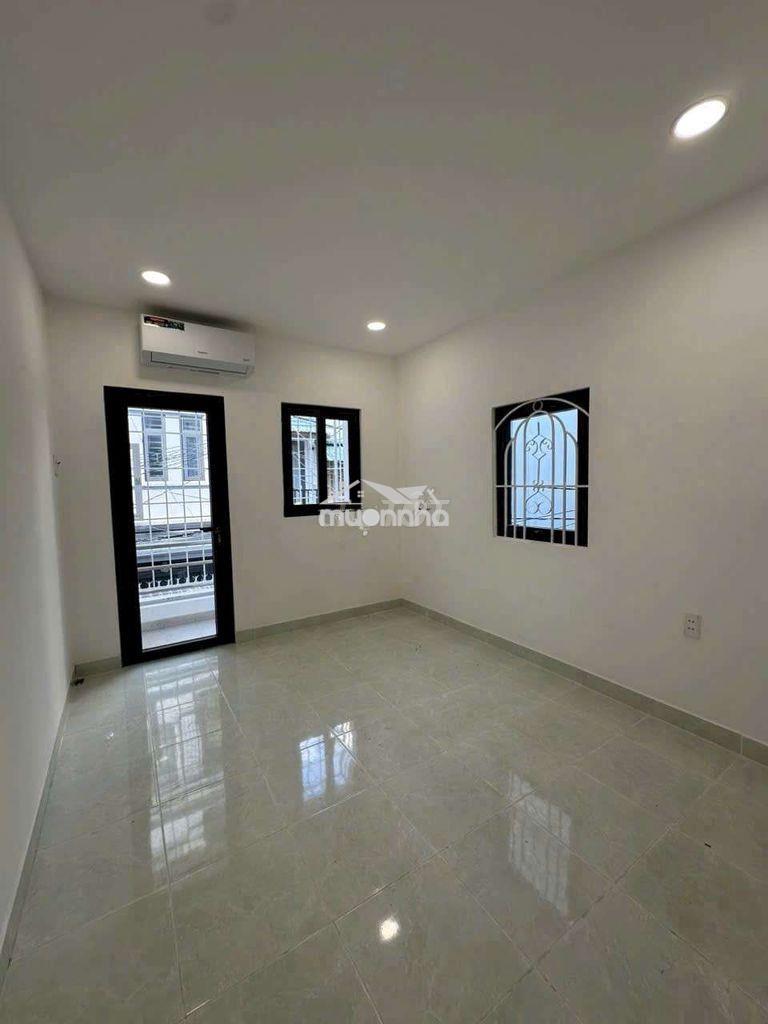 Nhà mới xe hơi đậu cửa huỳnh văn bánh_ tiện ở + kinh doanh - 4