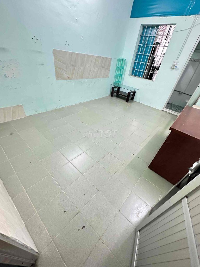Chính chủ 90/31 thành thái quận 10 cho thuê 3.5 triệu/ tháng