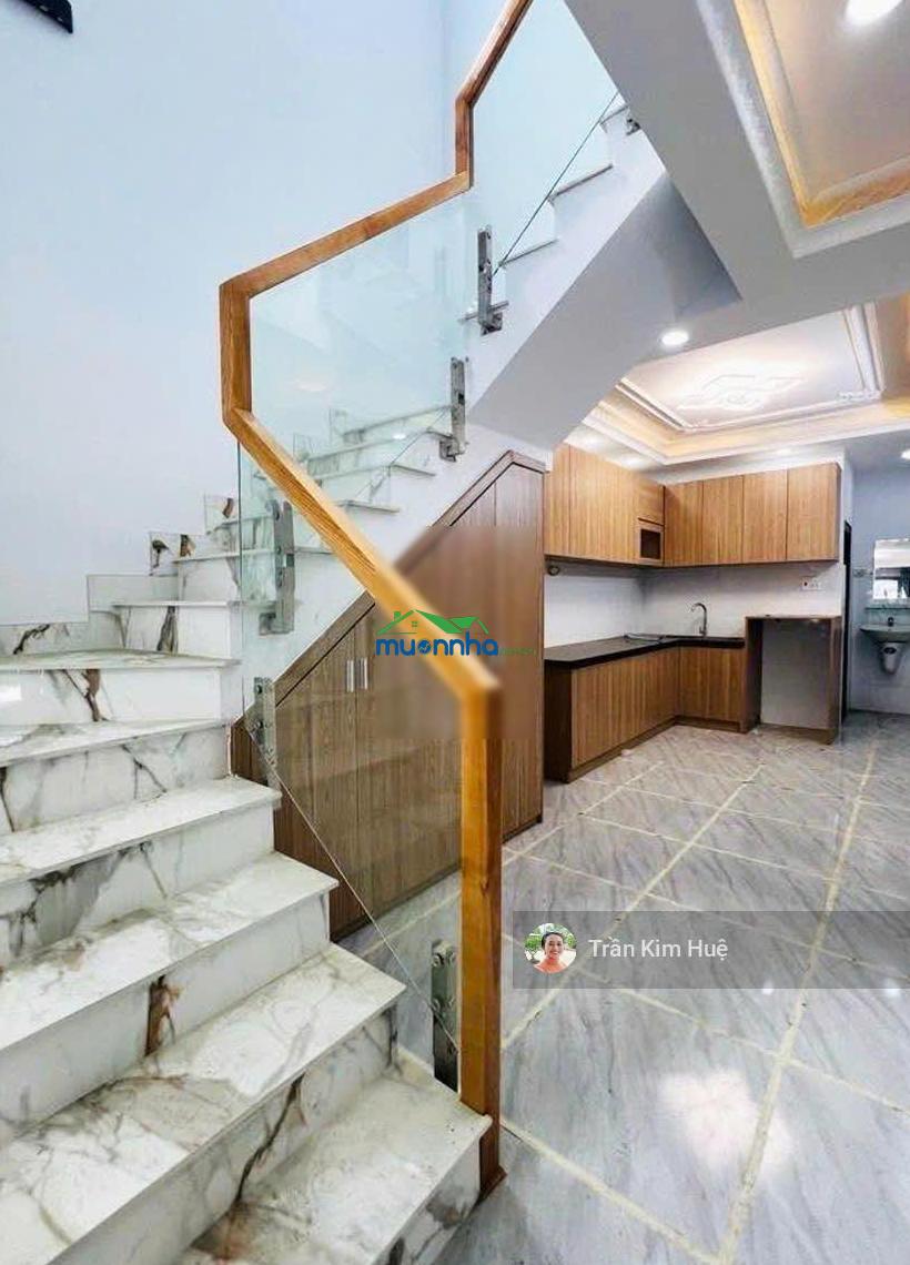 Nhà 2 tầng, ô tô sát nhà, có sân để xe, lâm văn bền, quận 7, chỉ 5 tỷ nhỉnh