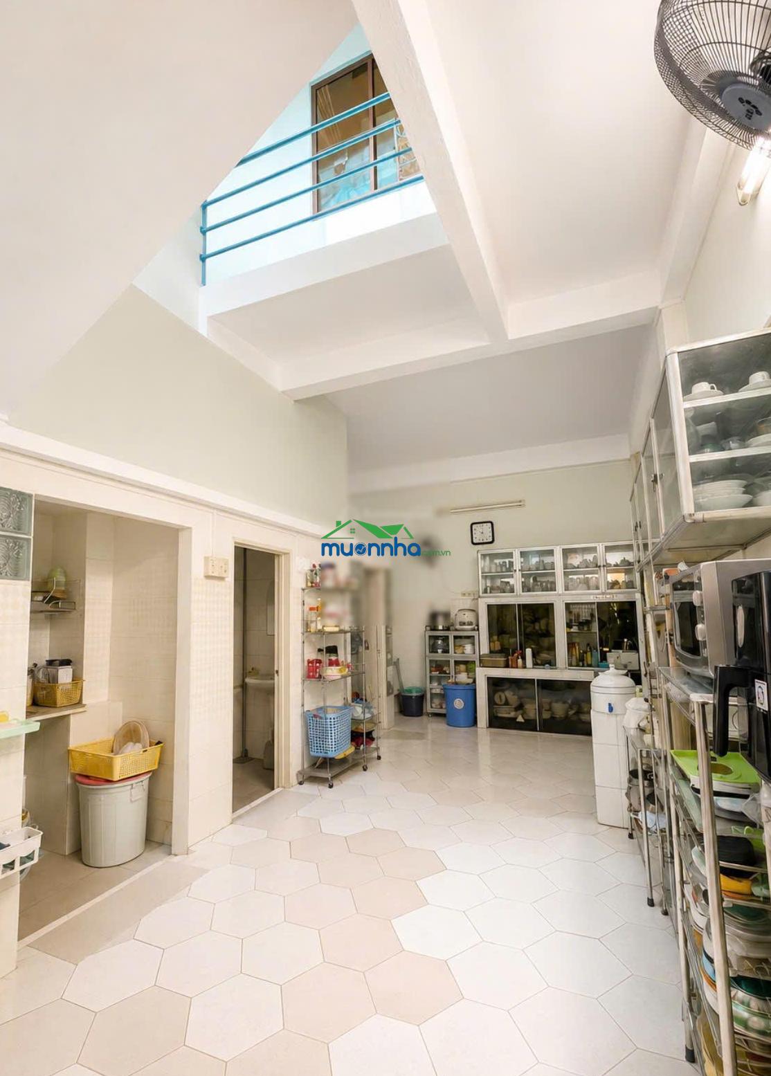 Nhà bán ngay phú thọ lê đại hành - ngang 4m dài 22m - đường 8m - 2