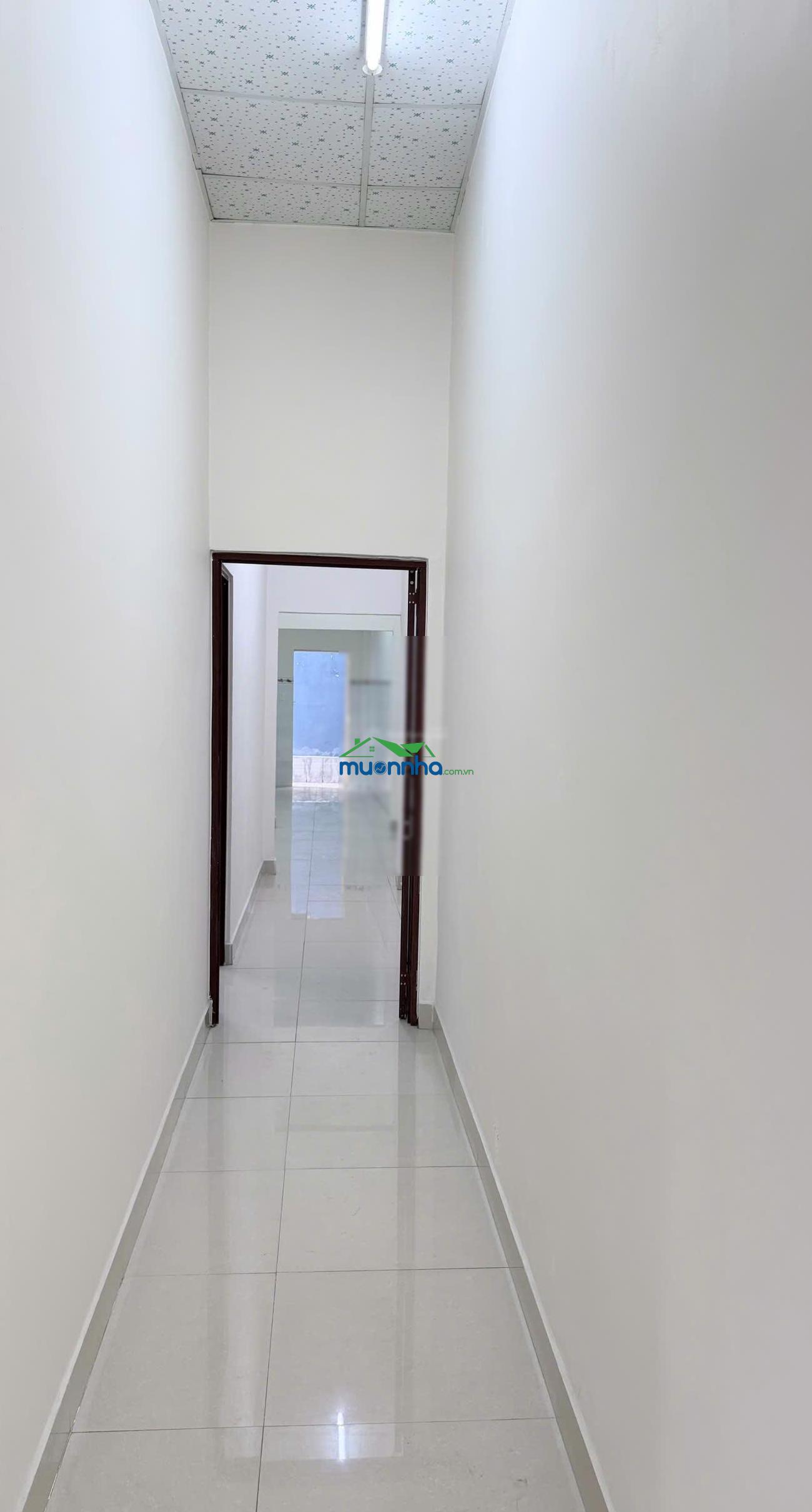 Bán nhà gần lê văn việt đối diện chợ hiệp phú- 124m2- 8,58 tỷ, sân nhà đậu 2 oto - 2
