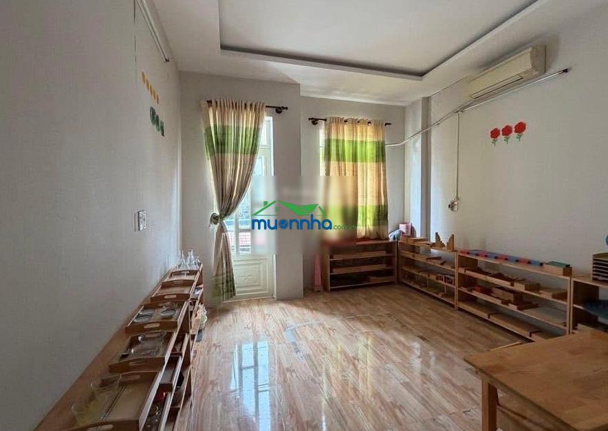 Hẻm xe tải vài bước ra mặt tiền bến phú định thông hoàng ngân trương đình hội nhà 3 tầng 4x18