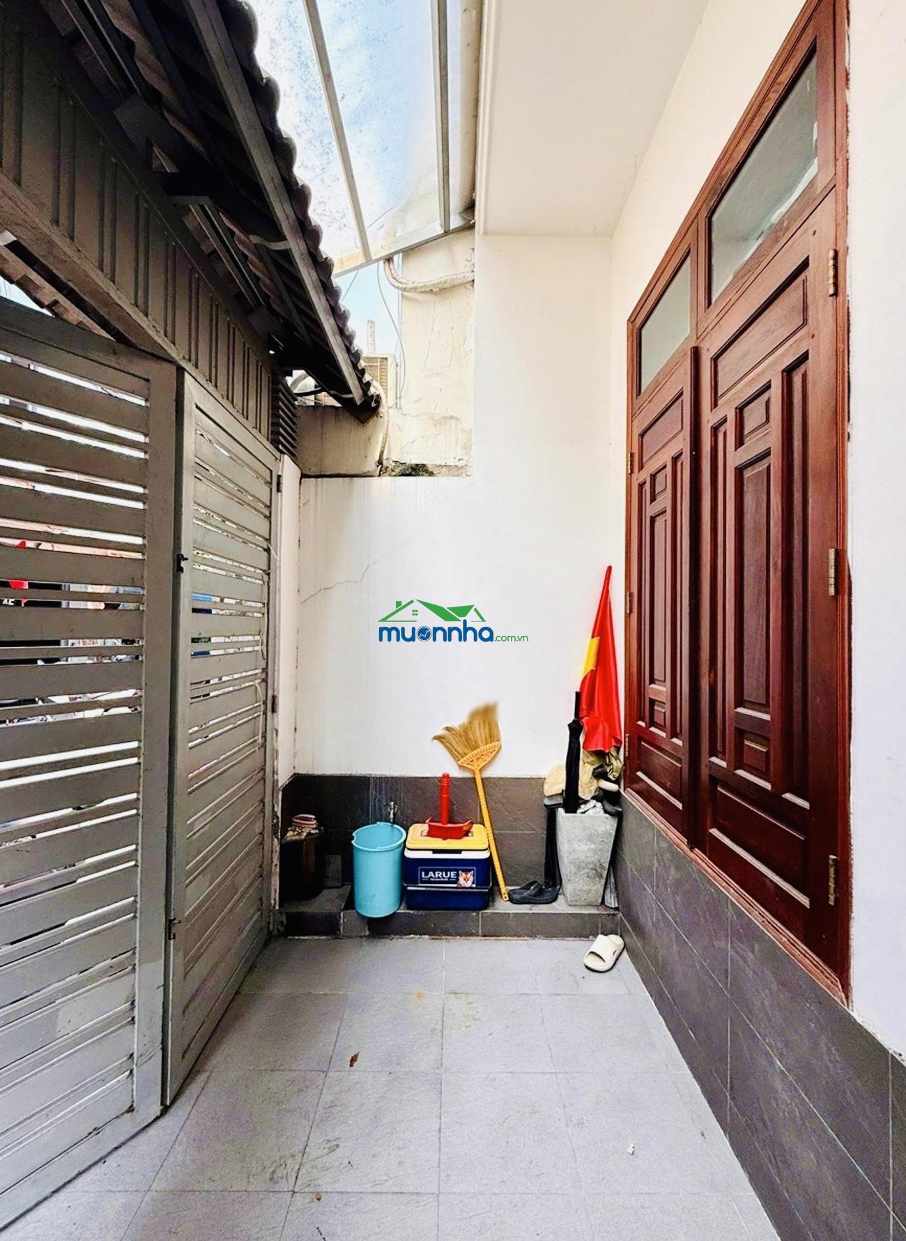 Bán nhà 3 tầng hẻm nhựa 5m - tại tt quận 1 đường cống quỳnh - 65m2 bán chỉ 19,5 tỷ. - 4
