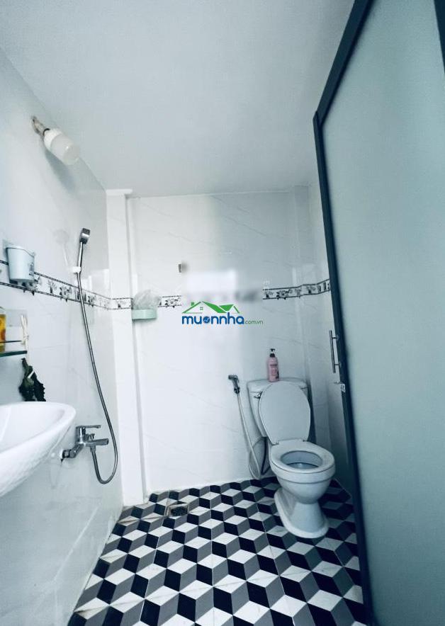 Nhỉnh 5 tỷ hẻm xe hơi 60m 3pn, hoàn công đủ, đang cho thuê 12 tr/tháng gần khu vạn phúc city - 2