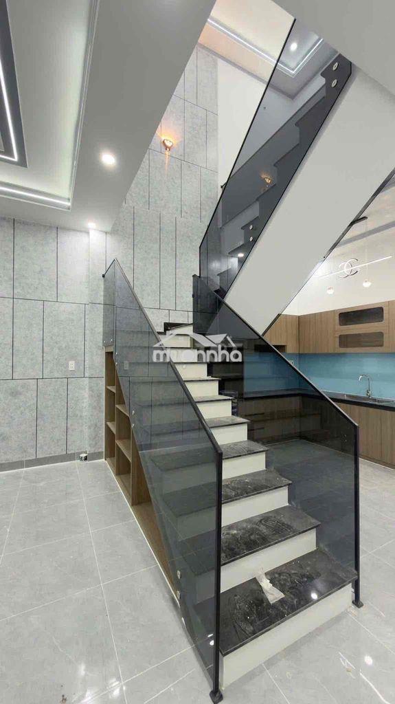 Nhà 1 trệt 1 lầu mới  ,nhanh tay thì còn chậm là chờ căn khác - 4