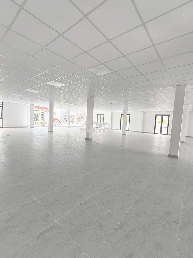 Nhà lớn mới xây trống suốt 1400m2 - 2