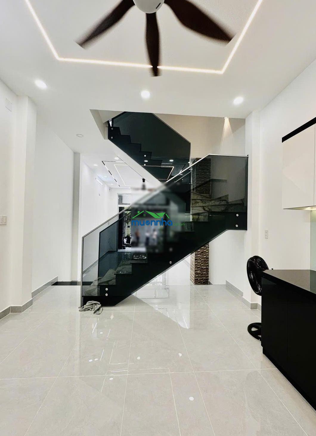 Nhà đẹp 4pn 5wc mới, hẻm xe hơi tránh nhau. giá chỉ 9,95 tỷ thương lượng thiện chí - 4