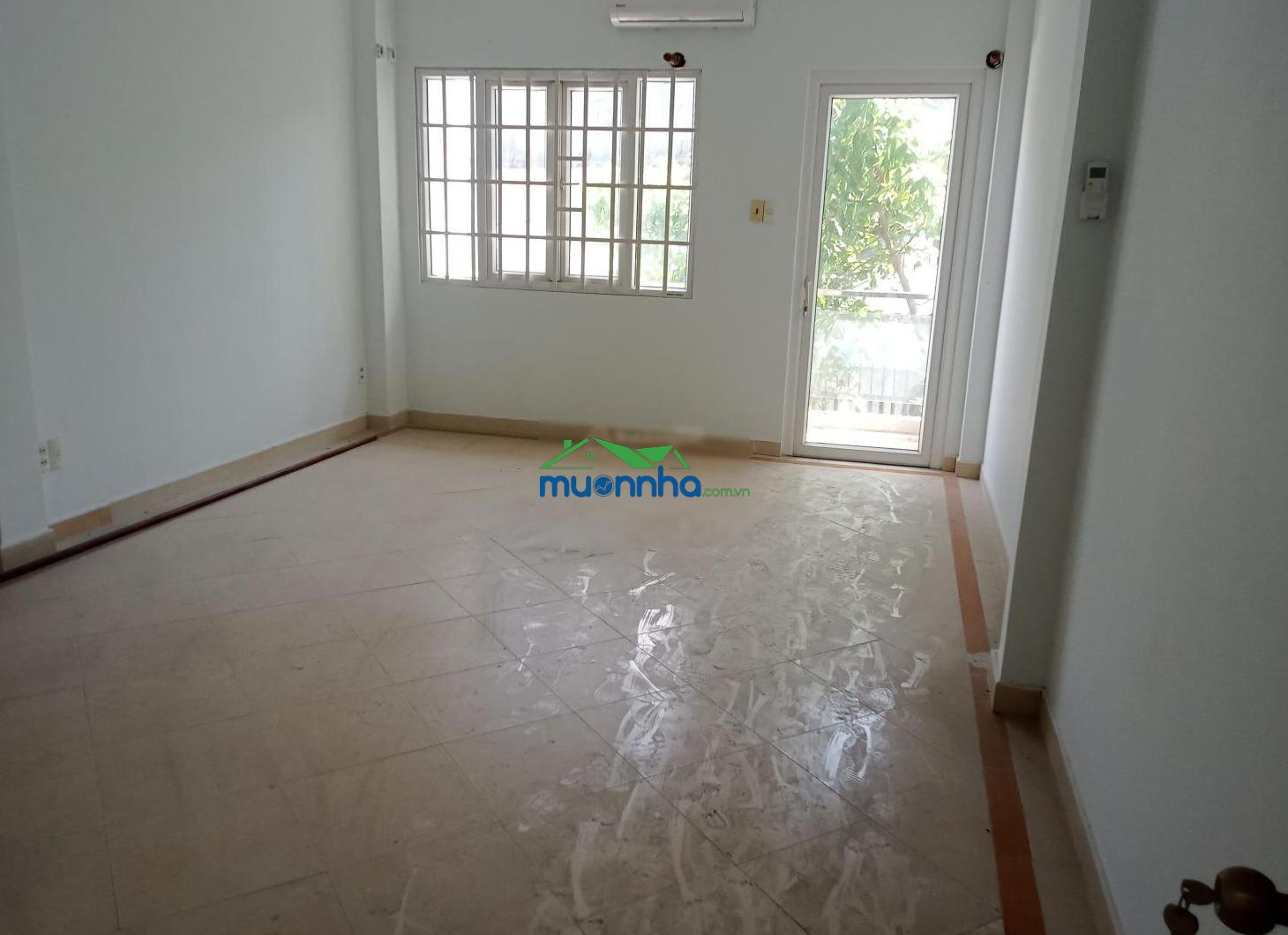 Nhà bán 54/32 đào duy anh, dt 4*19, 2lầu+sân thượng, hẻm cụt, xe hơi đậu trong sân.giá 14,5tỷ. - 2