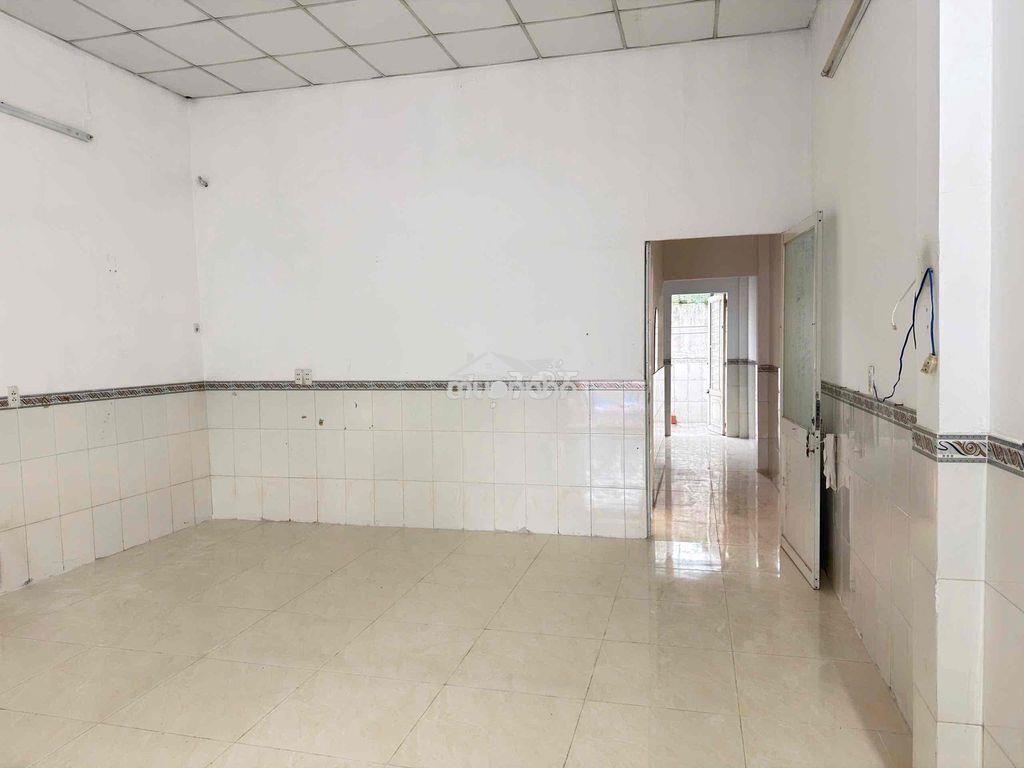 Cho thuê nhà đường vườn lài dt 5x20m (gồm 1pn 1wc sân xe máy) hẻm tải - 4