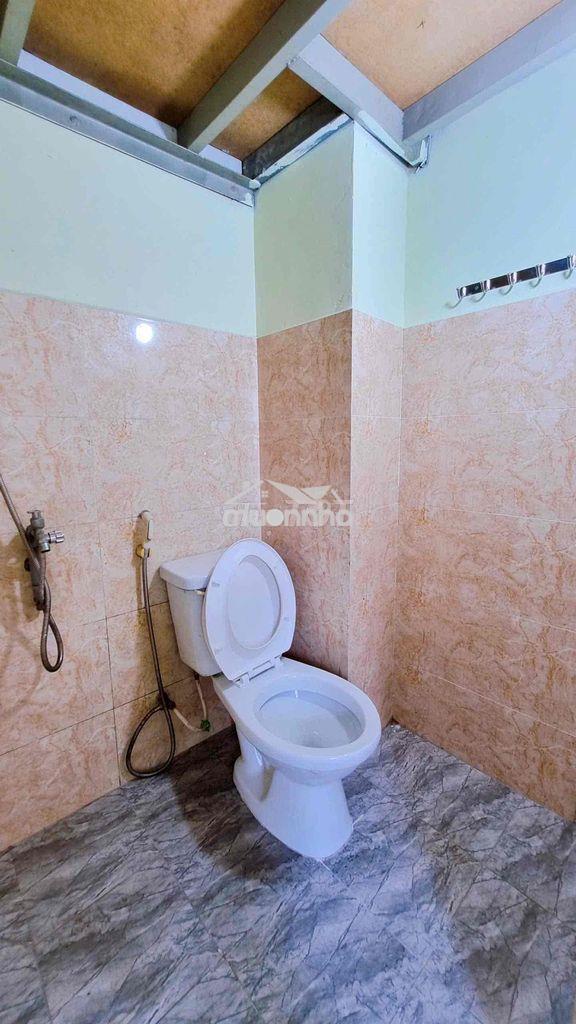 Cho thuê phòng trọ cửa sổ trời tại bình tân có máy lạnh - 2
