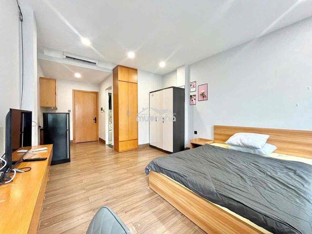 Cho thuê căn hộ ban công ngay lý thái tổ quận 3 full nội thất giá rẻ - 2