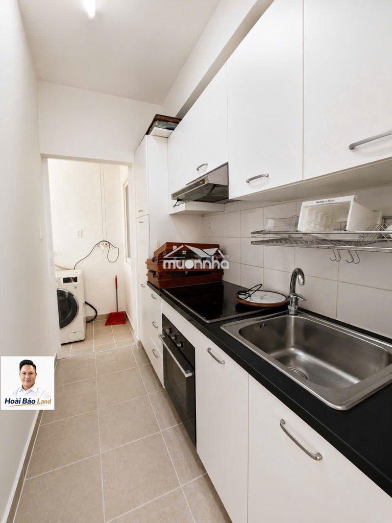 Sổ hồng chính chủ ! 2pn -64m2 + banlcon 2 tỷ 8x,tặng nội thất - 3