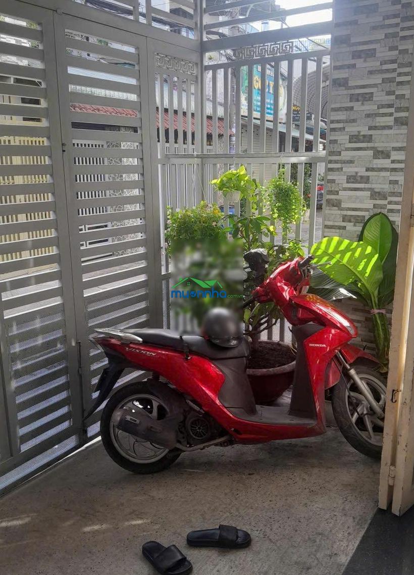 Nhà 2 tầng + 6p trọ, cho thuê 25tr, 6x25m, 141m2, đường oto, ngợp cần bán 5.6 tỷ
