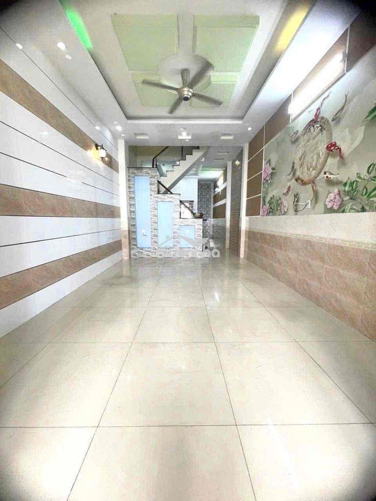 Nhà(4x16m) lê văn quới 3tầng 5pn 5vs hẻm 8m mới đẹp