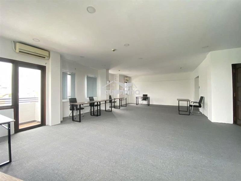 Văn phòng mặt tiền lê trung nghĩa ,dt 70m2 sàn trống bàn giao ngay